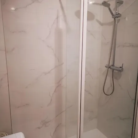 Appartement De Raa *